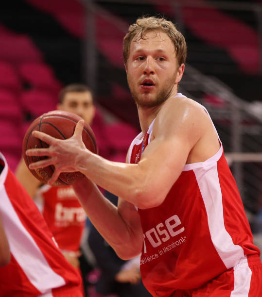 面对技术与 面对技术与