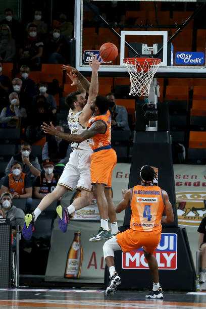 看出端倪 看出端倪